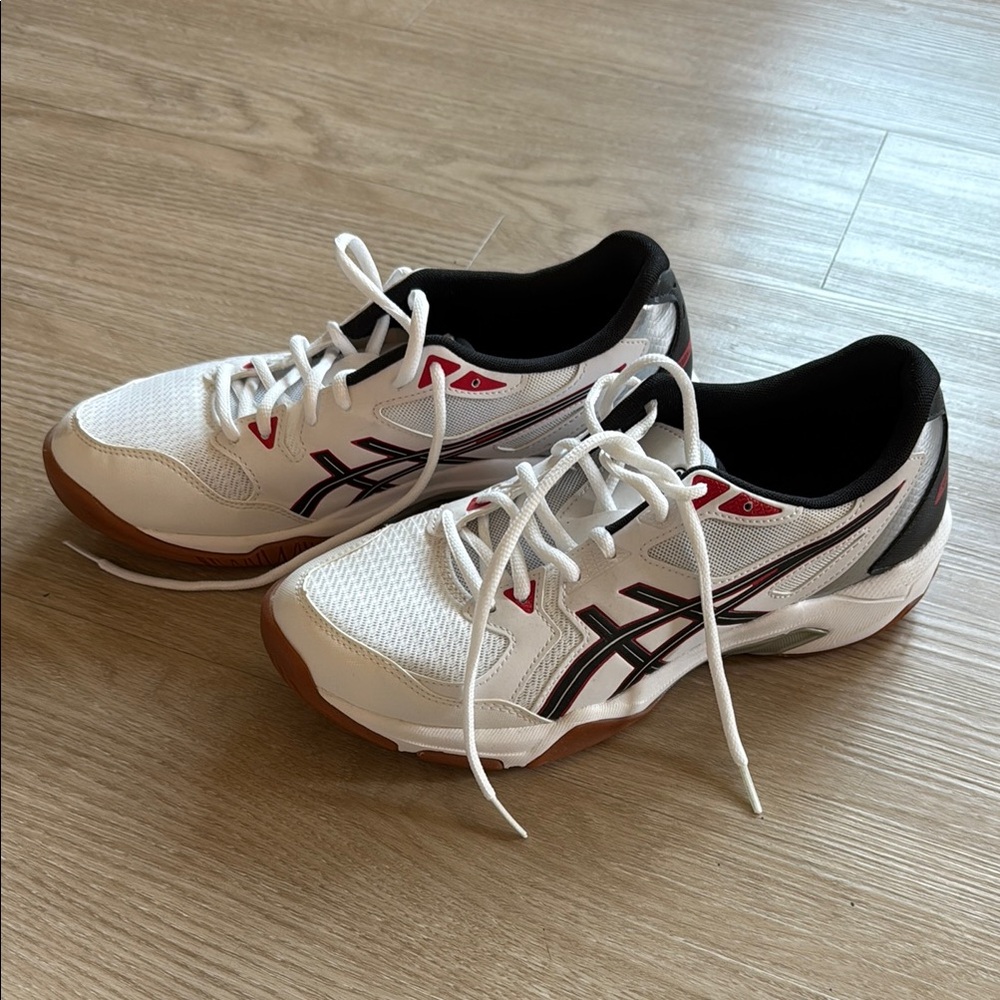 ASICS Men's White and Black Athletic Shoes